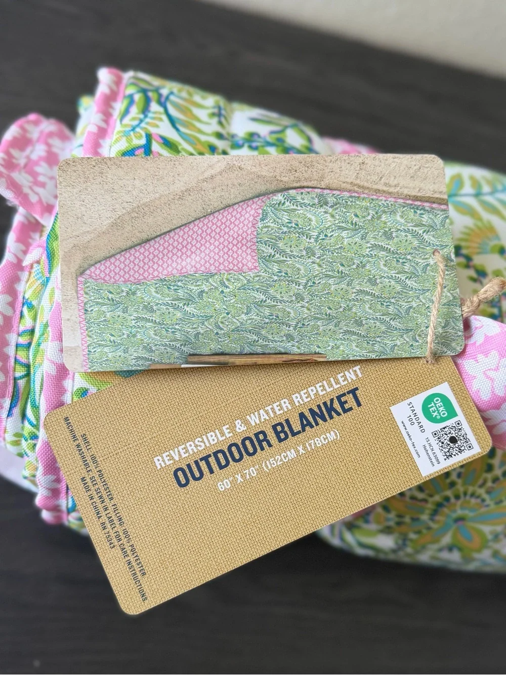 Tommy Bahama Reversible Outdoor picnic Blanket Throw picnic tropical pink green